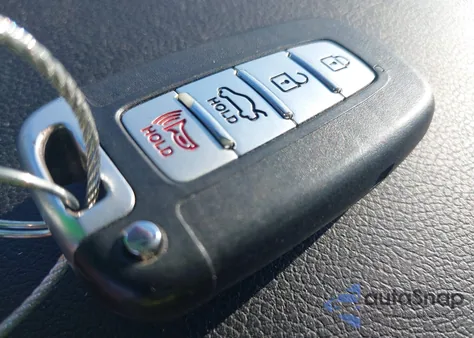 2015 Hyundai Genesis 3.8 Base from USA, damaged, VIN KMHHU6KJ0FU123794